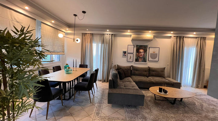 Σπίτι μοντέρνο με διαχρονική επίπλωση