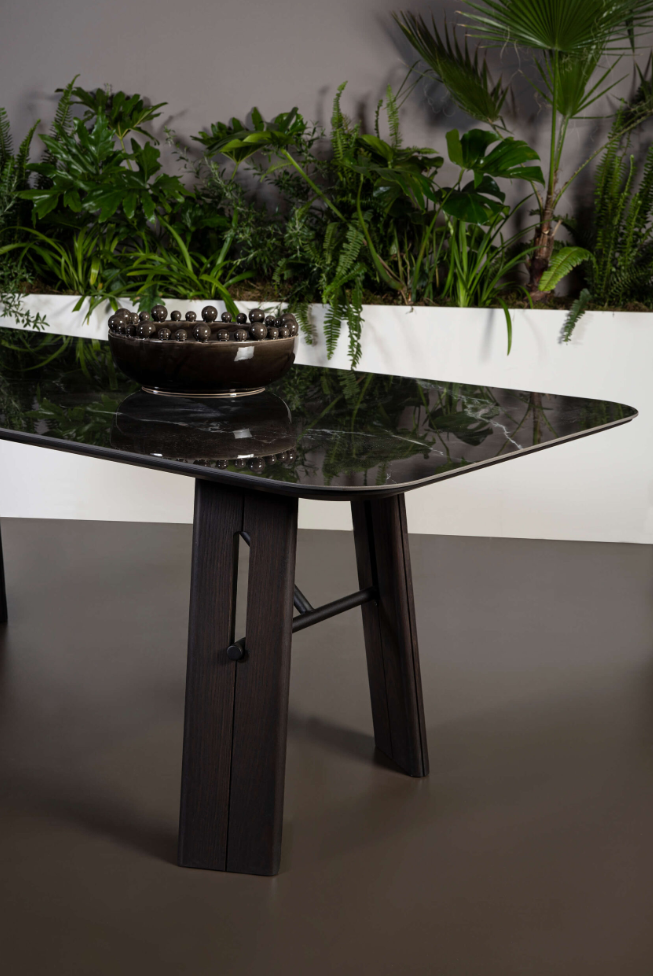 ETERNO ΤΡΑΠΕΖΑΡΙΑ LOFT