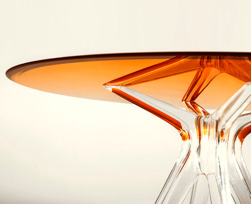 ΤΡΑΠΕΖΙ SIR GIO ΣΤΡΟΓΓΥΛΟ KARTELL εκθεσιακο