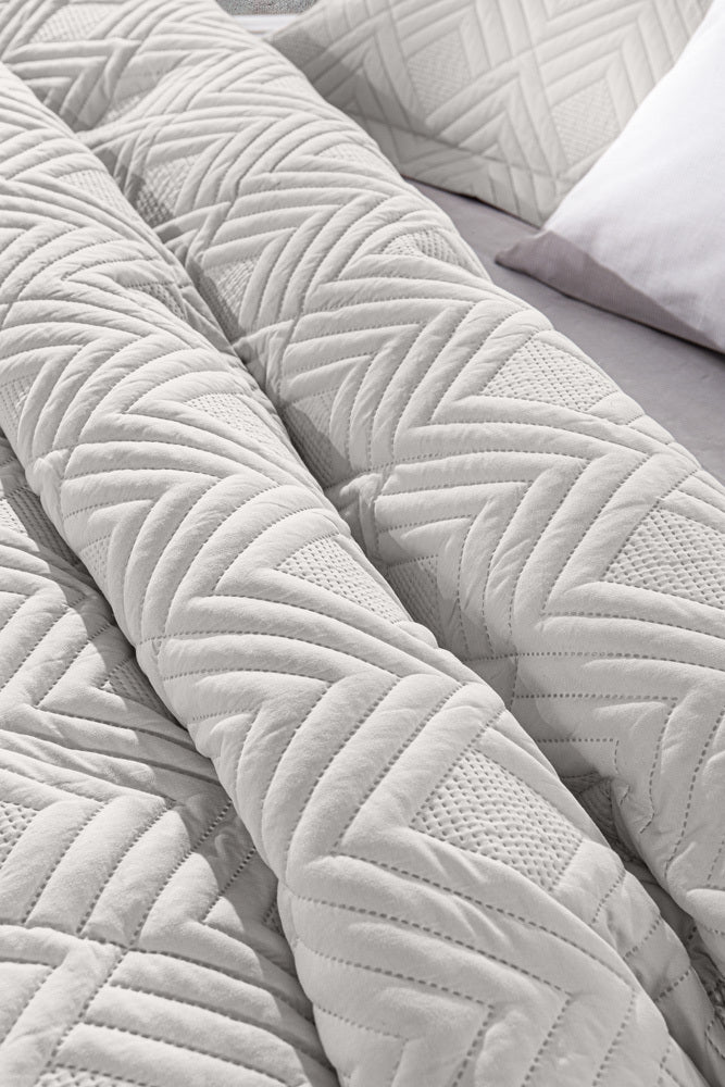 ΠΑΠΛΩΜΑ EDEN PERLA  GUY LAROCHE