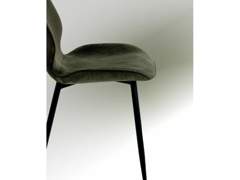 ΚΑΡΕΚΛΑ DEVINA NAIS CITY