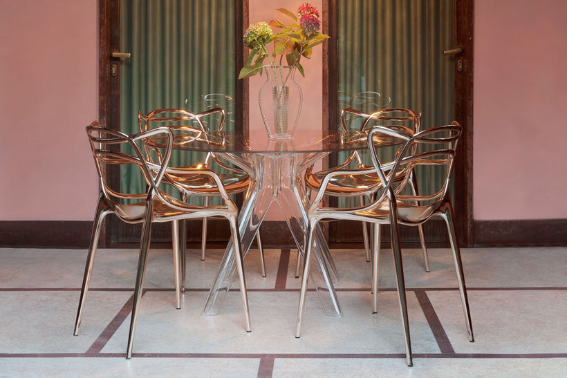 ΤΡΑΠΕΖΙ SIR GIO ΣΤΡΟΓΓΥΛΟ KARTELL εκθεσιακο