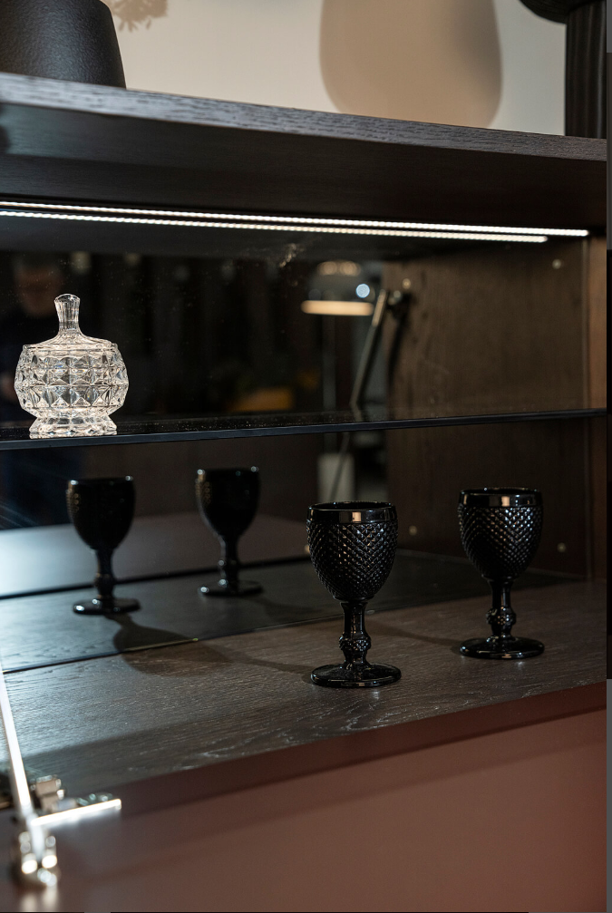 ETERNO ΜΠΟΥΦΕΣ BAR LOFT