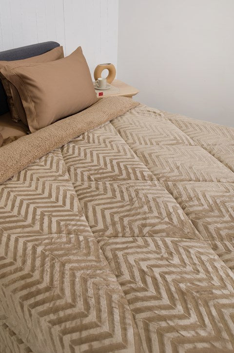 Κουβερτοπάπλωμα Naf Naf ZigFur Tan 220x240 69719